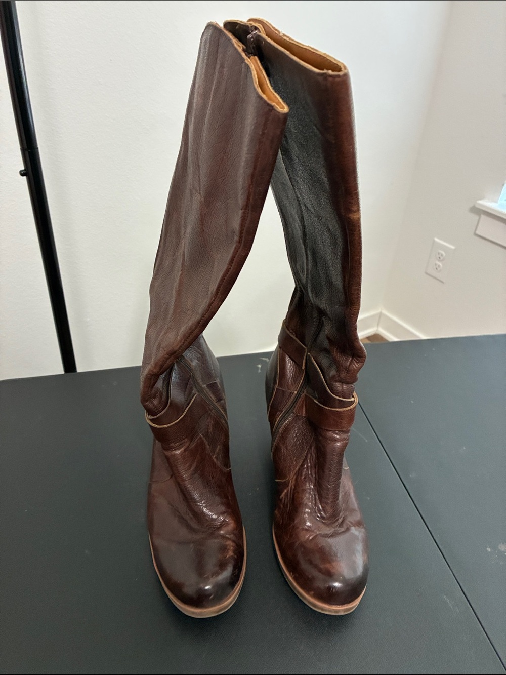 Korks Classic Tall Brown Leather Women's Knee High Boots
